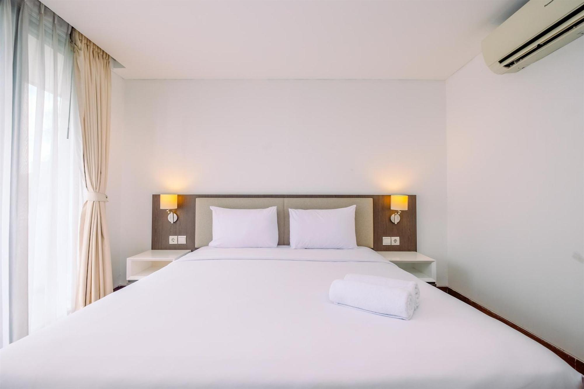 Apartemen Spacious And Modern 3br At Simprug Park Residences By Travelio